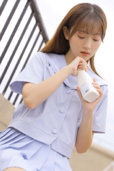 丰满的欲妇在线